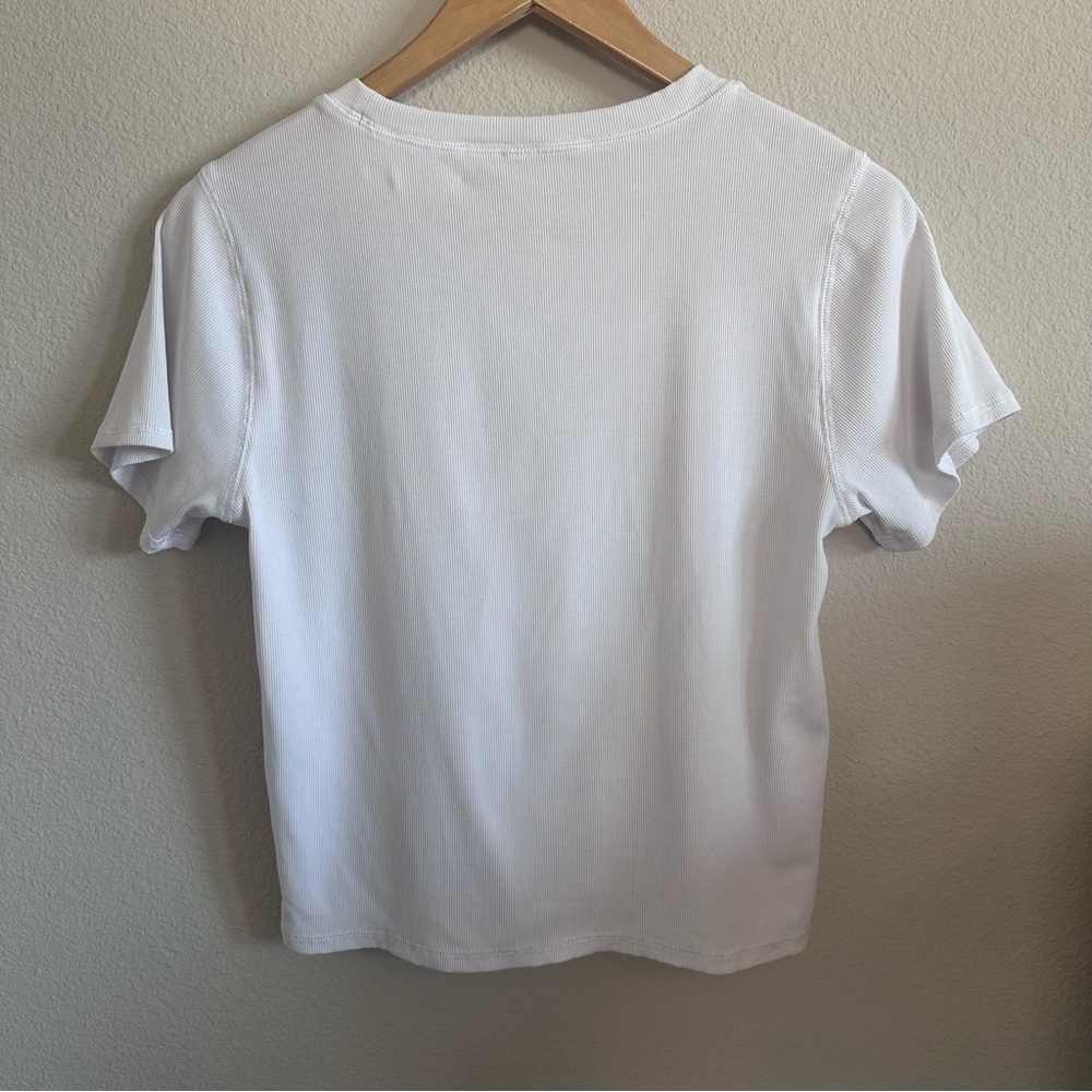 Vuori Women’s Pose Fitted Tee Short Sleeve Top Sz L White VW169 Athleisure - Picture 7 of 10